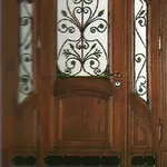 Металлические входные двери,  навесы,  кованые изделия
