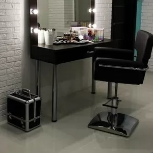 Стол для макияжа,  стол для визажиста