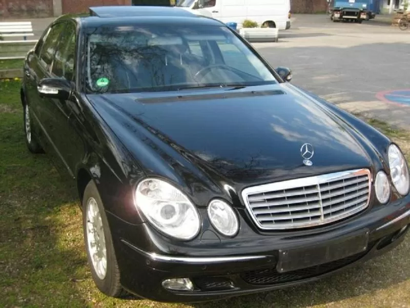 Продам Mercedes E320,  2005 года.