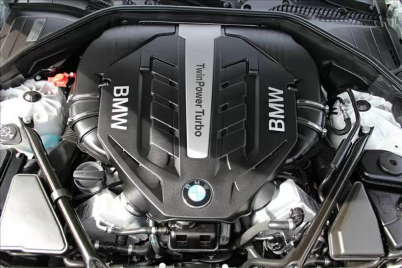 2012 BMW 750 для продажи 2