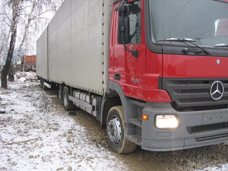 Тентованный Mercedes Actros 2536,  2005г 6