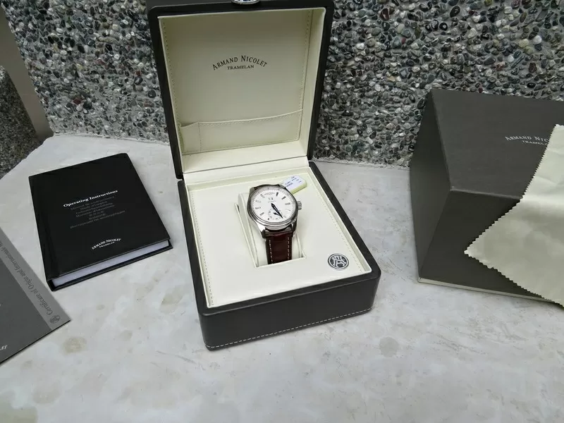 ARMAND NICOLET TRAMELAN (новые мужские часы,  Швейцария) 