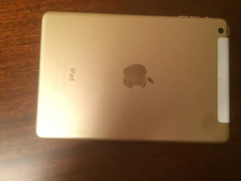 iPad mini 3 (16 gb. LTE,  Gold) Любая станция метро 4