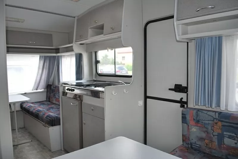 Прицеп кемпинговый дом дача  BEYERLAND SPRINTER 460-CT 3