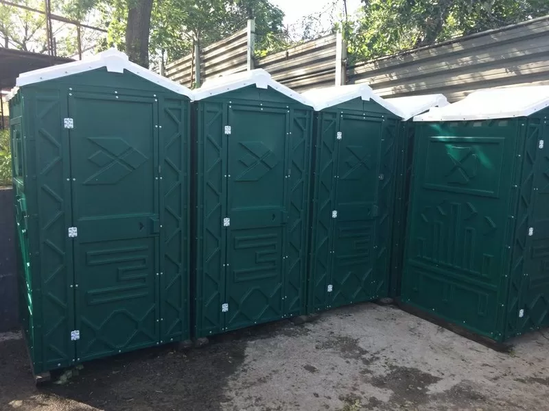 Туалетные кабины,  биотуалеты б/у в хорошем состоянии.