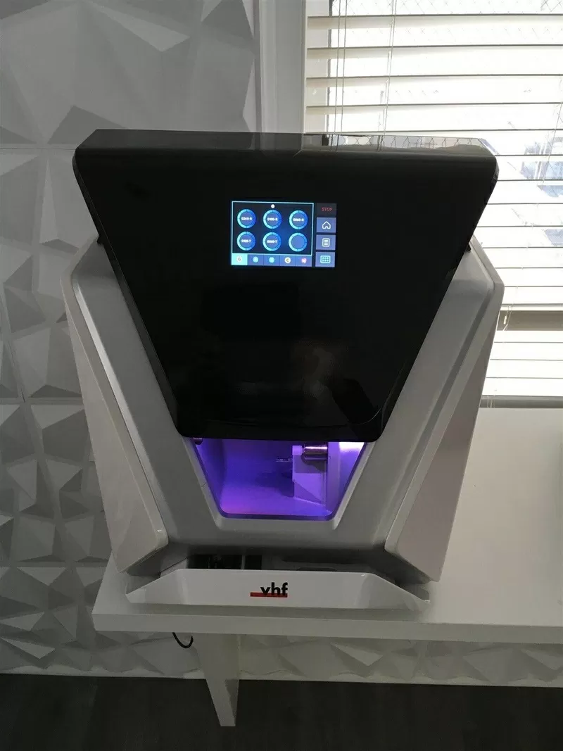 VHF Z4 4-Axis Dental Milling Machine  2