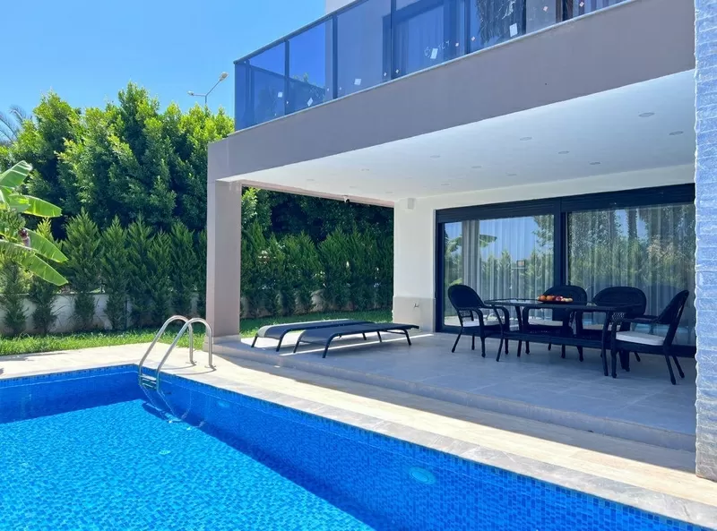 Вилла 3+1 в регионе Кемер, пос. Чамьюва (Турция) — 200 м от моря. 2