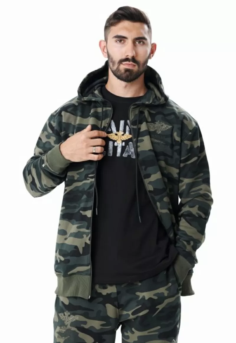 Мужская одежда в стиле милитари