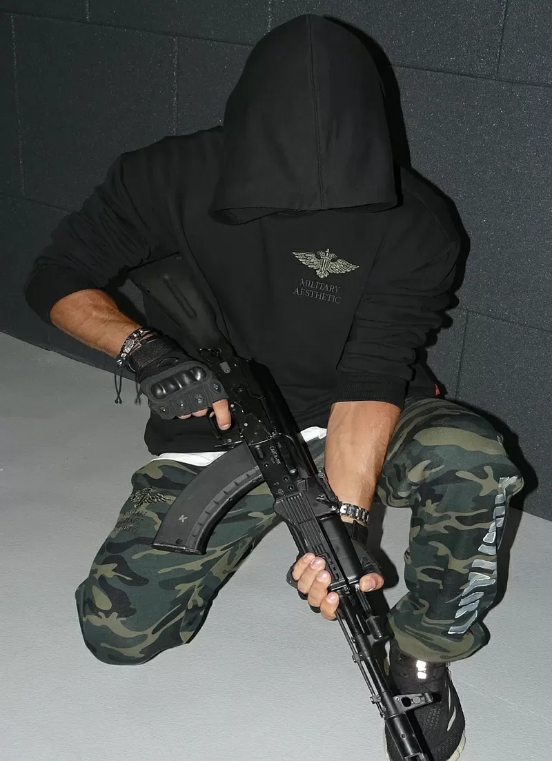Мужская одежда в стиле милитари 4