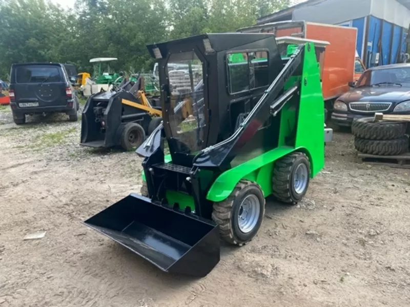 Бортоповоротный мини-погрузчик H 450 5