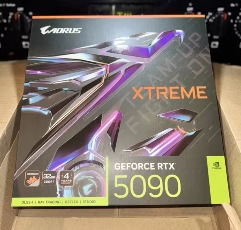 Производитель чипсета: NVIDIA API: DirectX 12 Ultimate Требования к кабелю питания: 12-контактный PCI-E Тип памяти: GDDR7 Бренд: ASUS 3