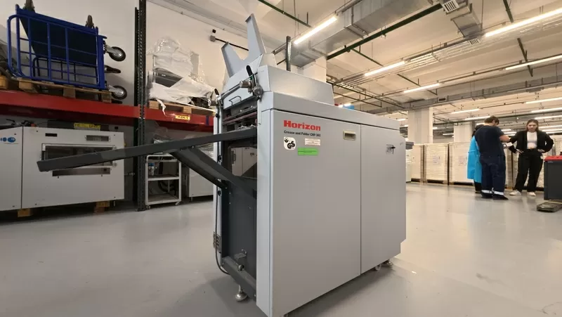 Horizon CRF-362 — фальцевально-биговальную машину